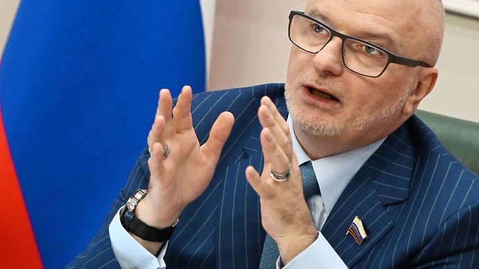 Сенатор Клишас объяснил, в каких случаях проверять телефоны людей незаконно