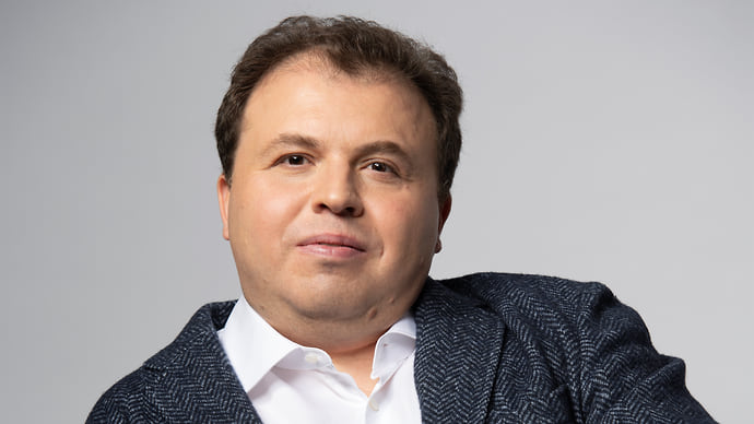 Суд прекратил статус трех бывших адвокатов бюро «Бартолиус»