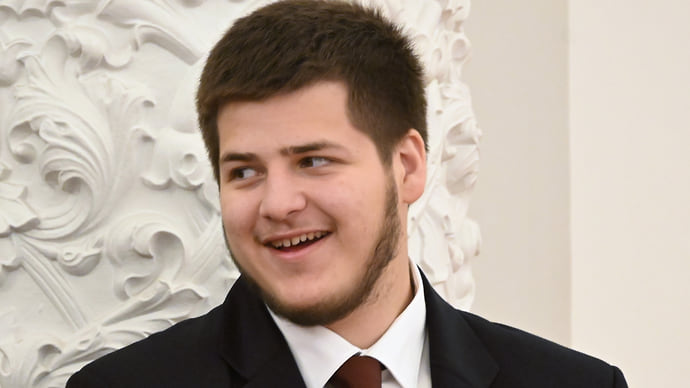 Адама Кадырова наградили медалью в честь 20-летия спецполка «Север»