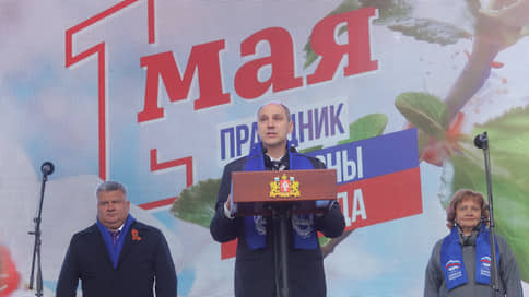 Губернатор Паслер поручил помочь пытавшемуся прорваться к нему мужчине