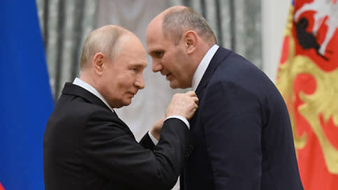 Путин вручил артистам и бойцам СВО государственные награды в Кремле