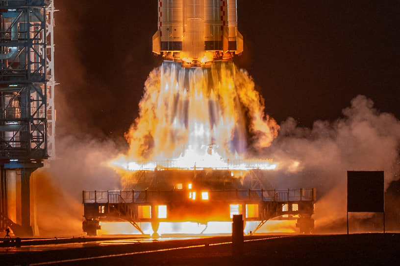 Запуск корабля &laquo;Шэньчжоу-23&raquo;