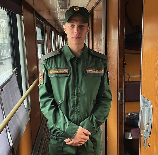 Актер Глеб Калюжный 