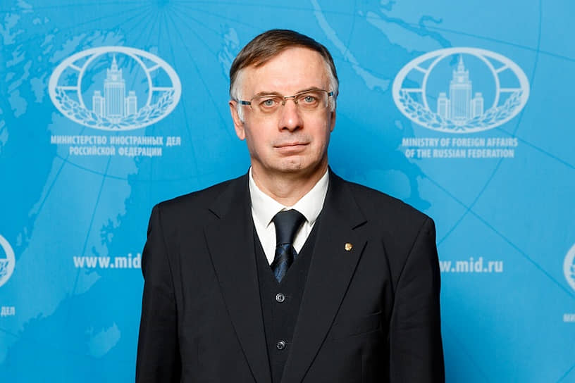 Генконсул Андрей Косилин