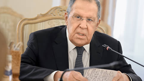 Лавров сообщил о визите в МИД послов Британии, Франции и Гер