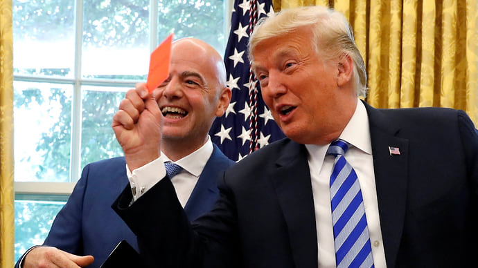 FIFA отменила красную карточку нападающему США после звонка Трампа