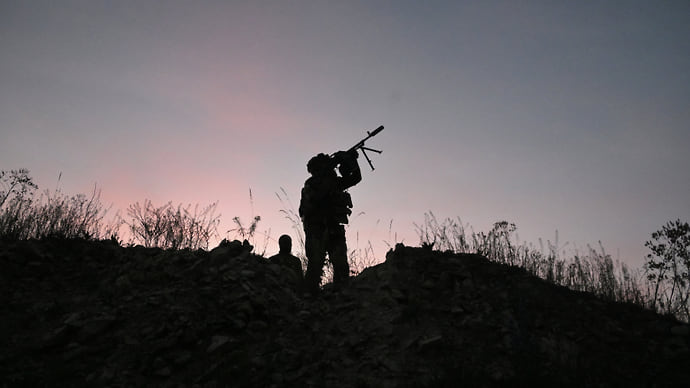 Правительство предложило расширить основания для контрактов осужденных с ВС РФ