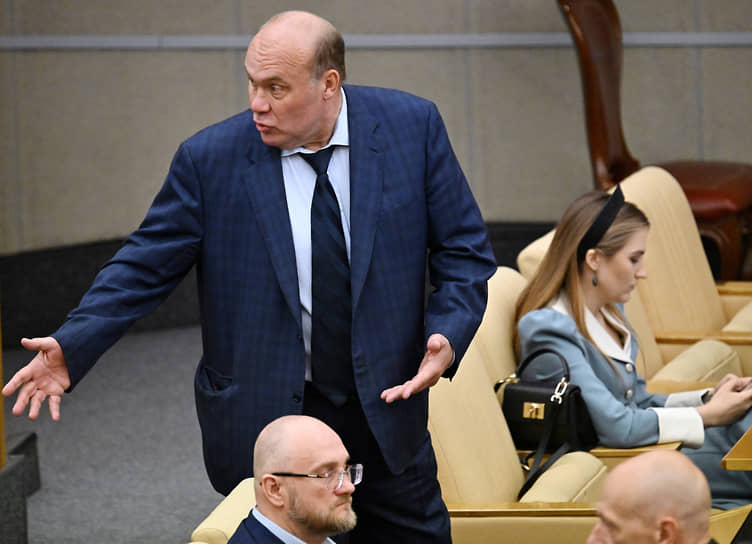 Член комитета Госдумы по обороне Андрей Колесник 