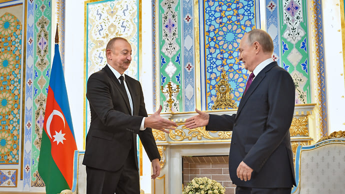 Путин созвонился с Алиевым
