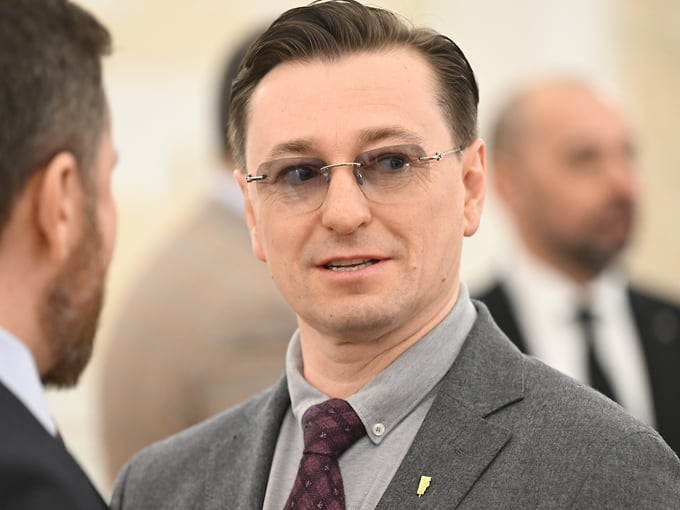 Безруков объявил о слиянии Московского губернского театра и МХАТ имени Горького