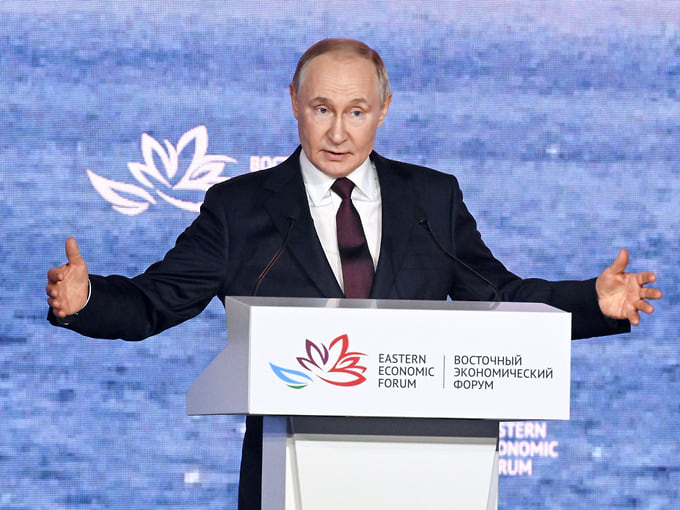 Путин ожидает от участников ВЭФ-2026 новых решений для бизнеса