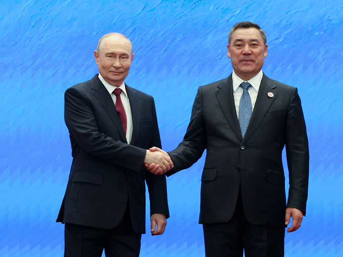 Путин прибыл на площадку саммита ШОС в Бишкеке
