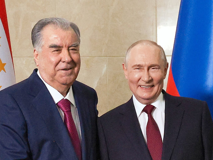 Путин обсудил с Рахмоном ситуацию в Афганистане и торговлю