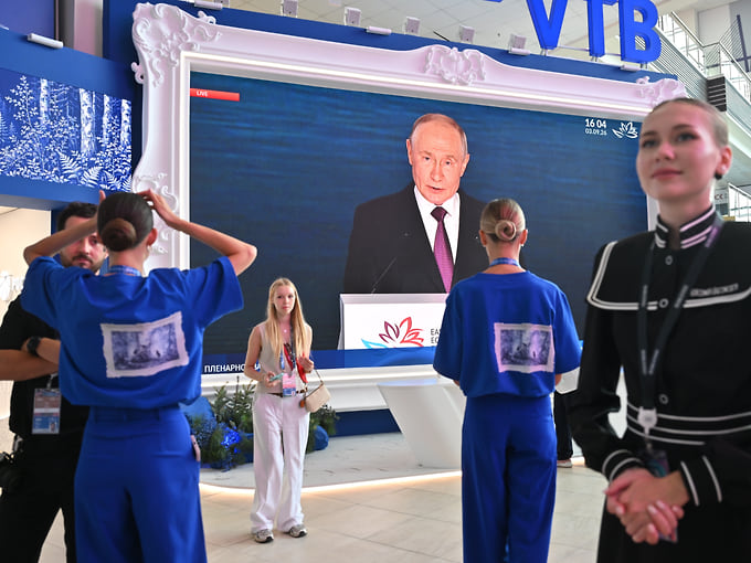 Путин предложил продлить повышенную выплату за третьего ребенка в ДФО