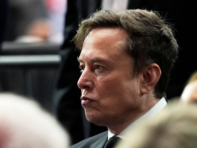 Илон Маск снова возглавил список богатейших американцев по версии Forbes