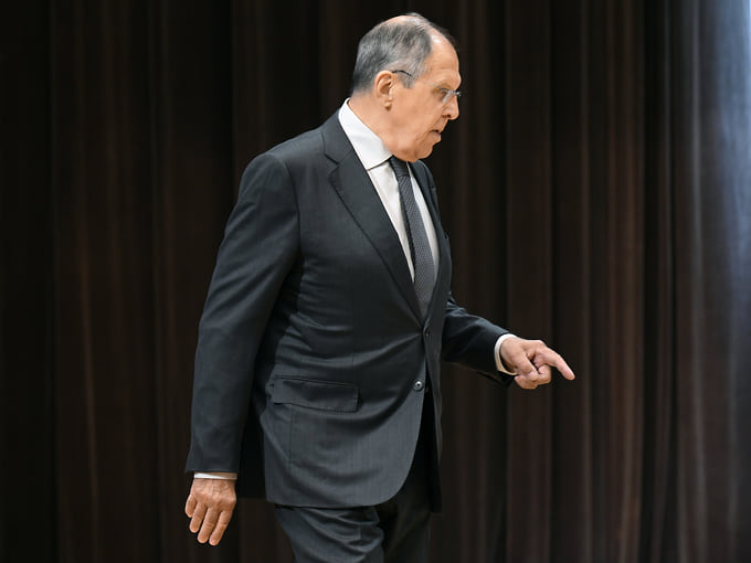 Лавров назвал цель поездки Макрона в Африку