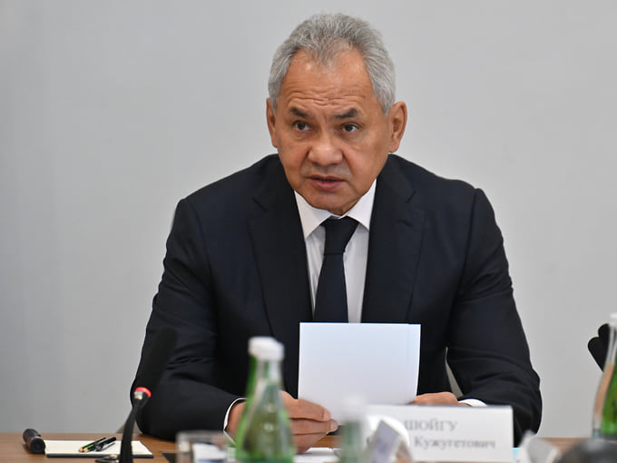 Шойгу: отношения с Азербайджаном надо развивать на принципах партнерства
