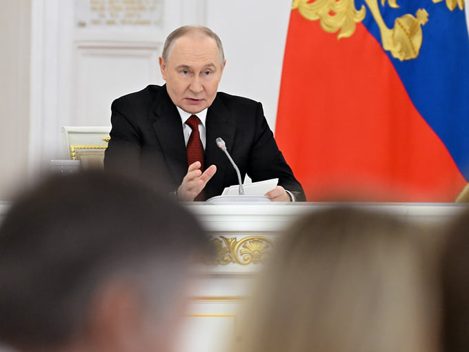 Путин запретил вывозить из России больше 1 млн руб. наличными в страны ближнего зарубежья