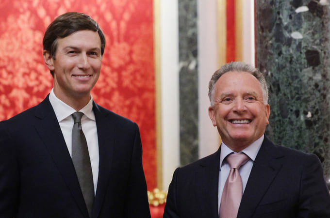 Спецпосланники президента США Джаред Кушнер (слева) и Стив Уиткофф 