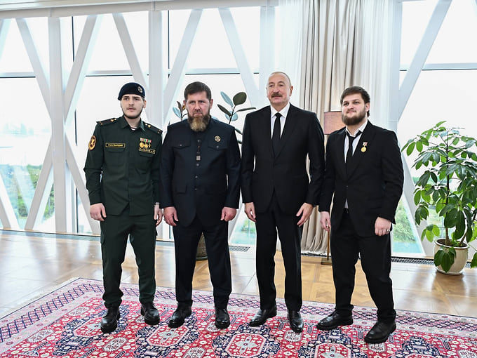 Алиев обсудил с Кадыровым сотрудничество между Азербайджаном и Чечней