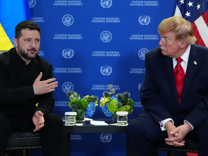 WSJ назвала отношения Зеленского и Трампа самыми низкими с февраля 2025 года