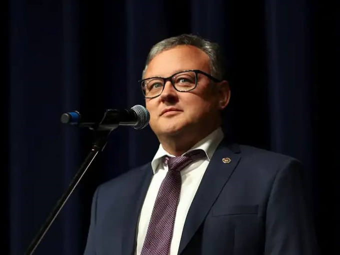 Бывший вице-премьер — министр финансов Чувашии Михаил Ноздряков 