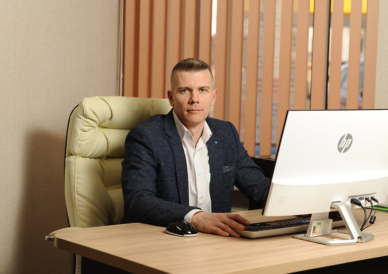Игорь Усов