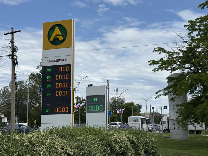 На АЗС «Атан» отсутствует топливо любого вида 