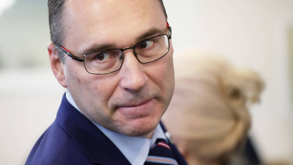 Глава бюджетного комитета Александр Шаронов считает, что талантливых айтишников финансово должны поддерживать работодатели, а не власти 
