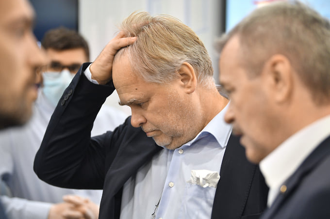 В 1998 году Евгений Касперский развелся с первой женой Натальей Касперской, в браке у пары родились два сына. В 2011 году младший ребенок был похищен. Преступники требовали выкуп в €3 млн. Юношу удалось освободить в результате совместной операции полиции, ФСБ и спецназа