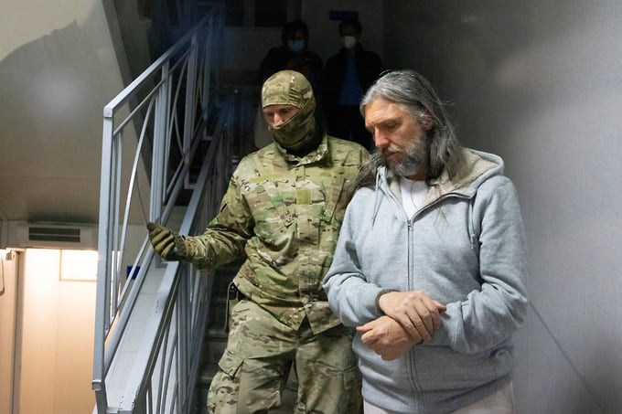 Сергей Тороп (Виссарион) (справа) 