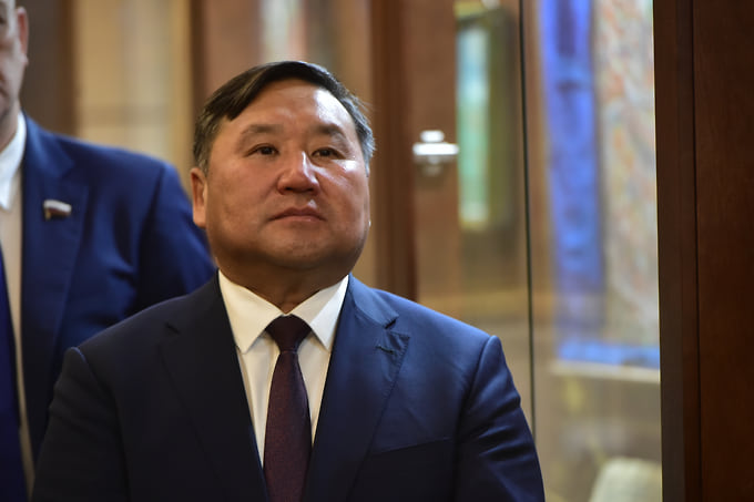 Владислав Ховалыг