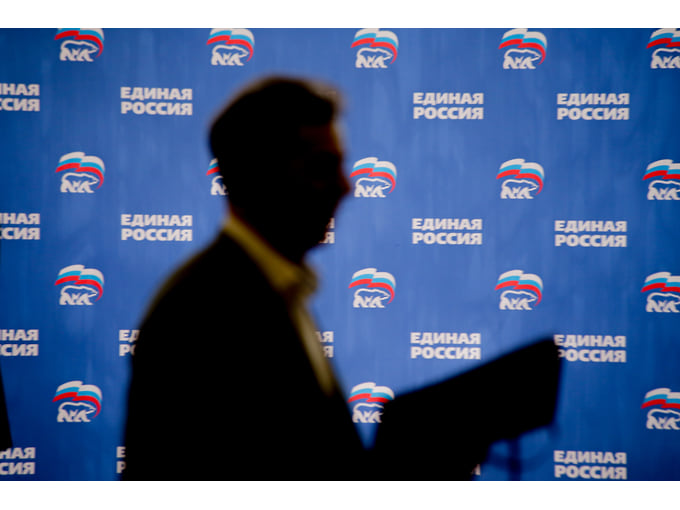 Единороссы провели ротацию депутатов гордумы Томска