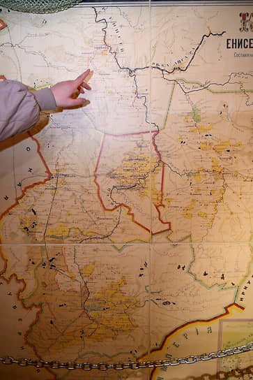 При Сибирякове пароход обслуживал линию Енисейск — Минусинск. В связи с окончанием строительства Транссиба в 1898—1900 годах Ангаро-Енисейское пароходство Сибирякова прекратило работу, и судно продали «Енисейской компании пароходства и торговли»