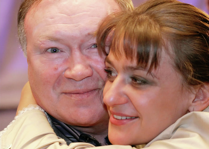 Актер Юрий Кузнецов и актриса Анастасия Мельникова на открытии XIV Российского государственного кинофестиваля «Виват кино России!» Москва, май 2006 года
