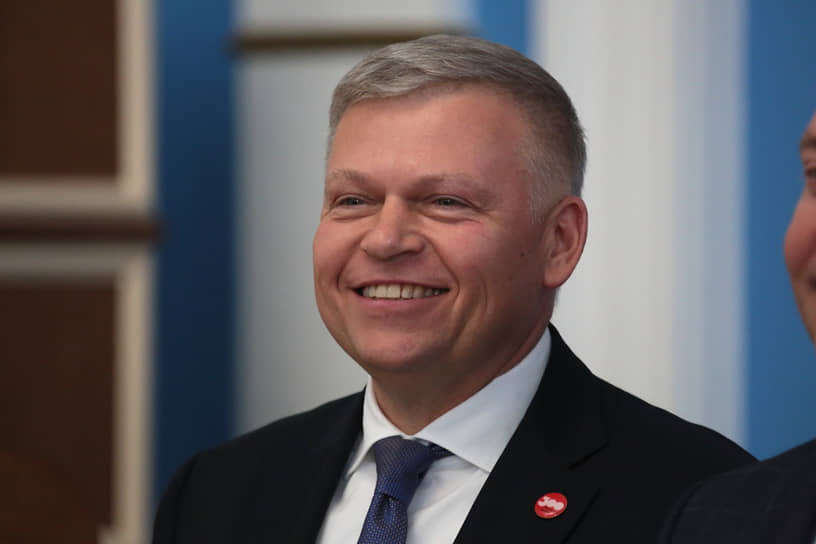 С 23 марта 2021 года по 27 июня 2023 года пост мэра занимал Алексей Демкин, бывший гендиректор ПЗСП. В истории постсоветской Перми он стал седьмым мэром. Едва вступив в должность, Алексею Демкину пришлось завершать масштабную транспортную реформу, начатую предыдущими городскими властями и сопровождавшуюся регулярной критикой жителей и депутатов. Однако изменения в сфере транспортного обслуживания с окончанием реформы не остановились. В 2022 году город заключил концессию на обновление трамвайного комплекса, а автобусы перешли на бескондукторную систему оплаты проезда. При Алексее Демкине Пермь продолжала активно готовиться к празднованию 300-летия города. 27 июня 2023 года досрочно покинул пост главы Перми по собственному желанию, в связи с переходом на должность вице-премьера правительства Пермского края. В апреле 2024 года подал в отставку и вернулся в бизнес