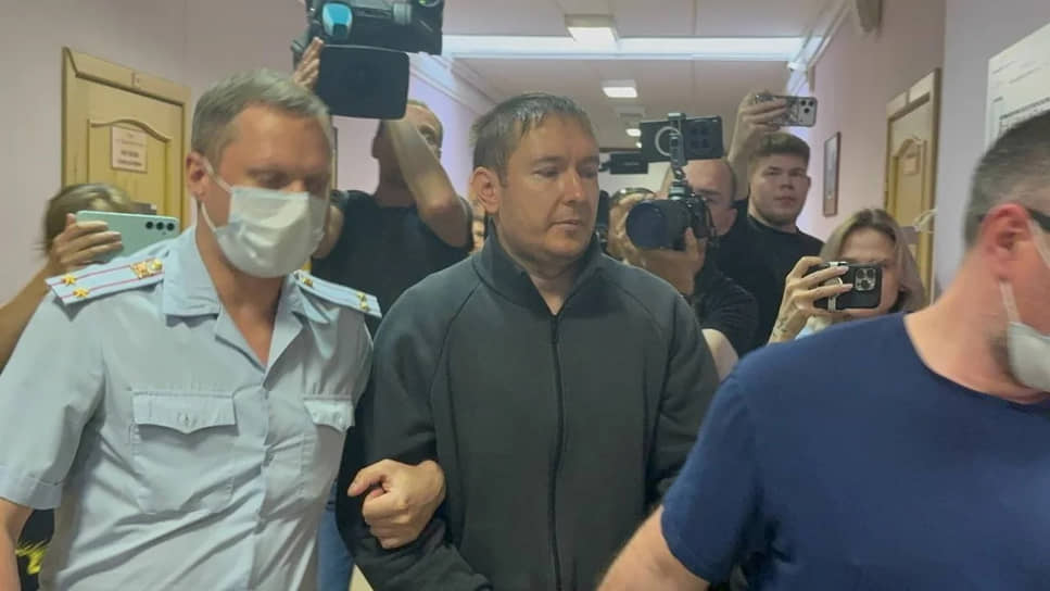 СМИ сообщали, что подозреваемый якобы пытался свести счеты с жизнью