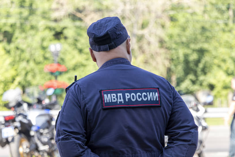 Всего силовики проверили более 317 человек