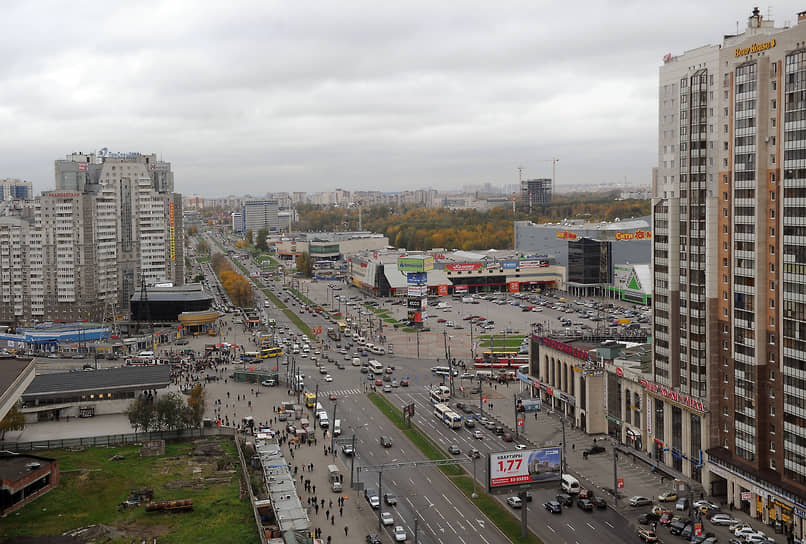 На перекрестках Петербурга за пять месяцев произошло 522 ДТП 