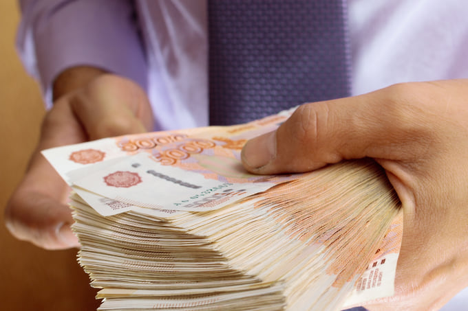 Зарплатные ожидания петербуржцев за два года выросли на 18% 
