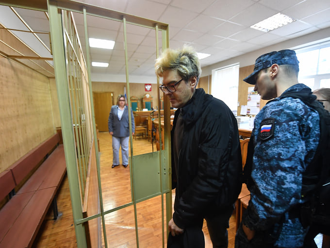 Блогера Алексея Поднебесного приговорили к трем годам колонии