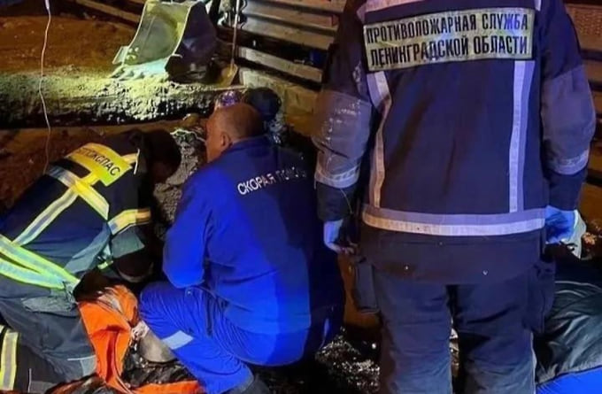 На КАД у Мурино при обрушении траншеи погиб рабочий, еще один госпитализирован