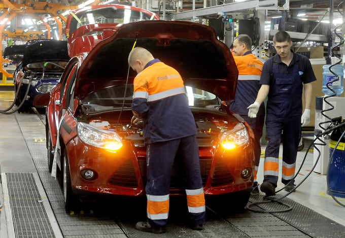 Ford Focus, Hyundai Solaris и Volkswagen Polo стали самыми популярными подержанными авто в Петербурге 