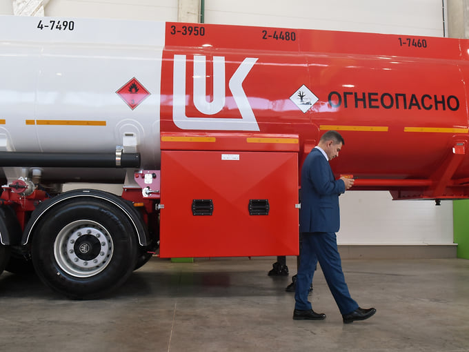 «Лукойл» отменил ограничения на продажу топлива на АЗС в Карелии