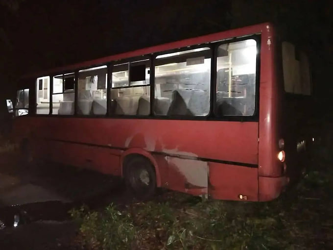 Автобус «Волосово — Волгово» попал в аварию утром 25 октября