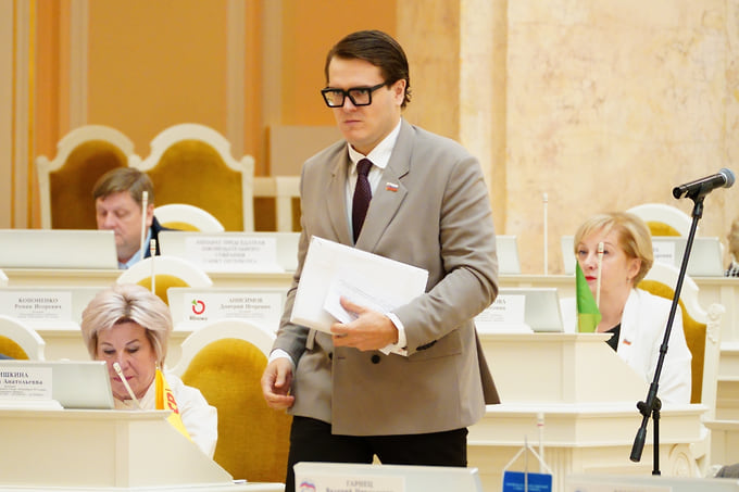 Дмитрий Анисимов стал лидером петербургского "Яблока"