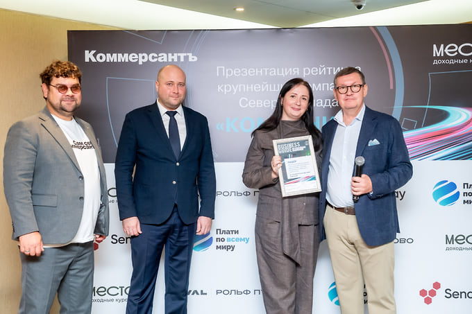 Директор по развитию и маркетингу АО «Петербургская сбытовая компания» Ольга Ковалева и генеральный директор «Место Смолячково» Илья Ященков