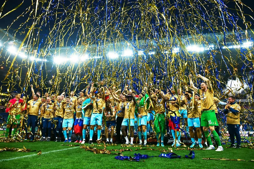 Фейерверк в честь нового чемпиона России по футболе на «Ростов Арене»