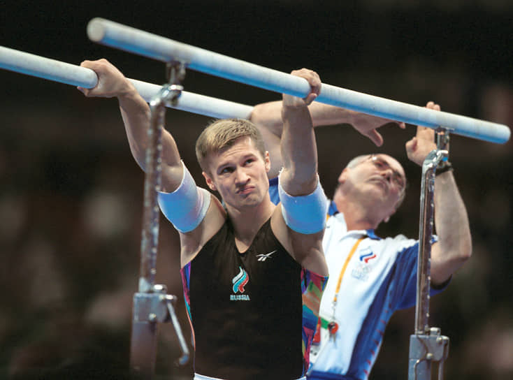 Алексей Немов является многократным победителем и призером чемпионатов России и Европы в различных видах программы. На российских соревнованиях он представлял Вооруженные силы и спортклуб «АвтоВАЗ»