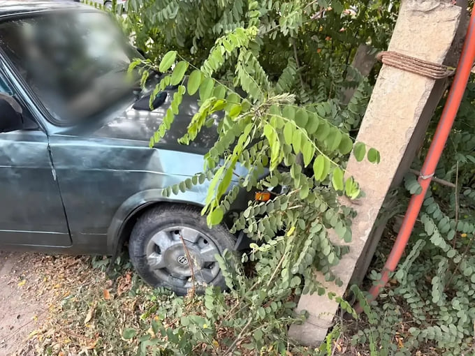 В Астрахани водитель погиб от столкновения с опорой ЛЭП